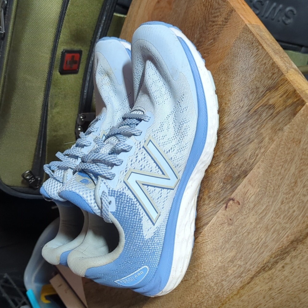 New balance women's shoes size 9